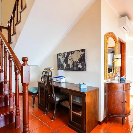 בית הארחה Guestready - Sea-view Retreat In Madeira פונשל