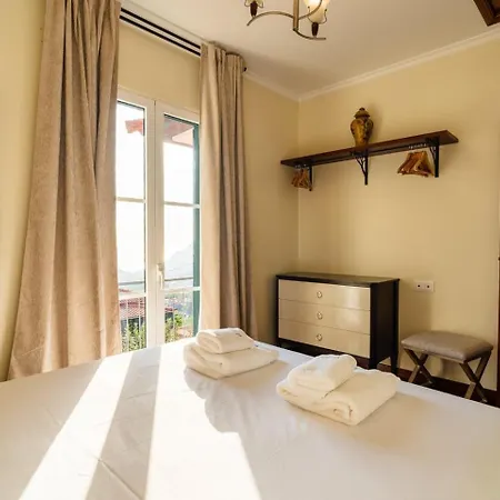 בית הארחה Guestready - Sea-view Retreat In Madeira פונשל
