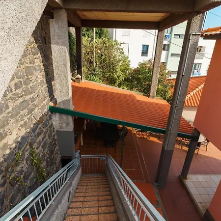 בית הארחה Guestready - Sea-view Retreat In Madeira פונשל