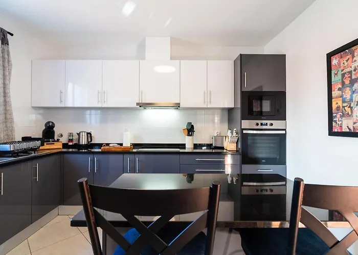 Affittacamere Guestready - Sea-view Retreat In Madeira Funchal (Madeira)